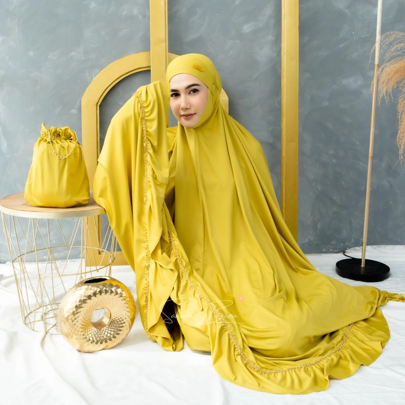 Product image Mukena Atikah Jumbo Jarsey Rempel Menutup Dagu Swarowsky all variant kuningg